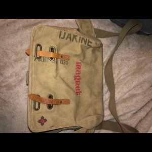 Dakine messenger bag